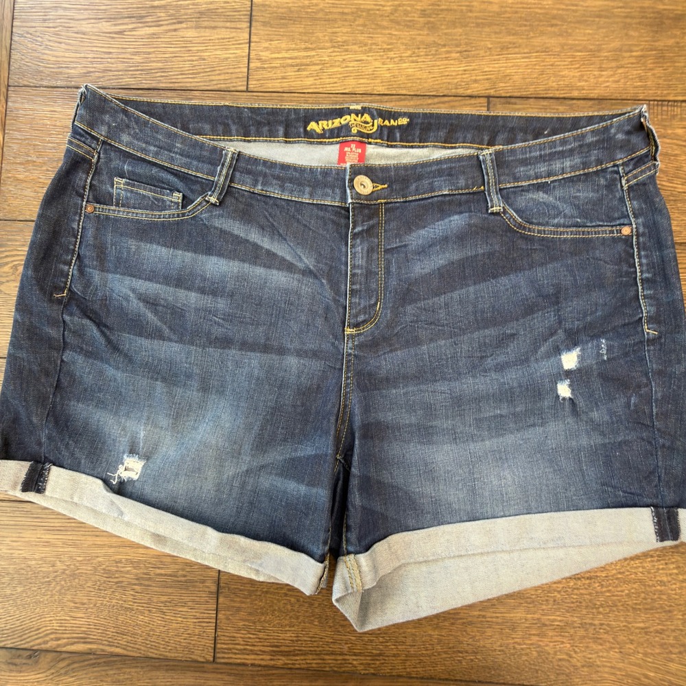 Arizona Jean Co Dark Wash Distressed Cuffed Denim Shorts Jrs Plus Size 22